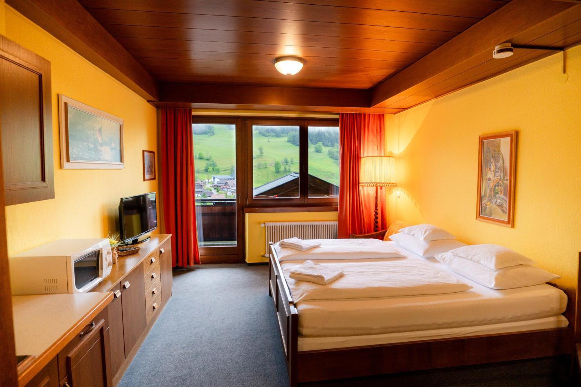 Haus Anna - Kaernten Card Im Sommer Inklusive Bad Kleinkirchheim Exterior foto